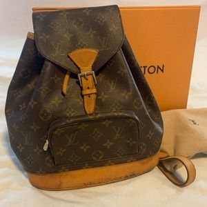 ❌SOLD❌ Auth Louis Vuitton Montsouris MM Backpack